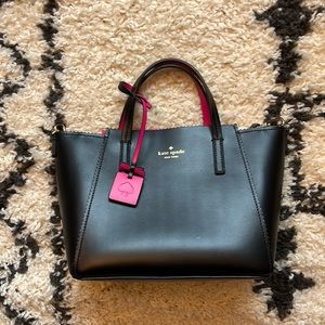 Kate Spade black leather purse with pink interior GOOD CONDITION